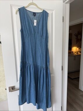 GAP Sleeveless V-Neck Denim Maxi Dress in Medium Blue
